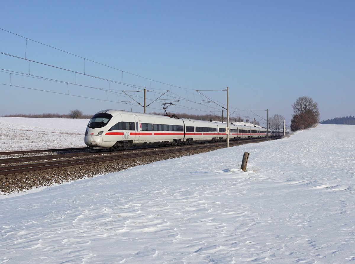 Der 411 082 als ICE nach München am 20.01.2017 unterwegs bei Ramelsbach.