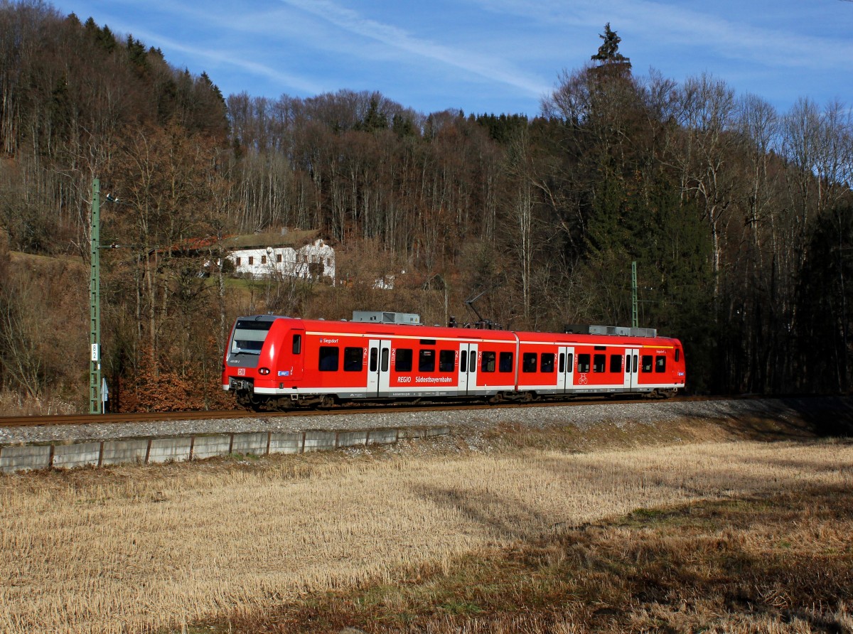 Der 426 530 als RB nach Ruhpolding am 26.12.2015 unterwegs bei Eisenärzt.