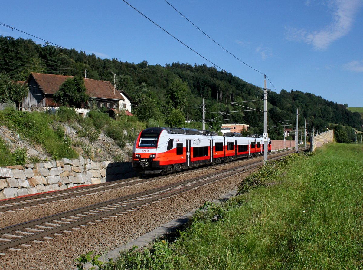 Der 4746 007 als REX nach Passau am 10.07.2016 unterwegs bei Wernstein.