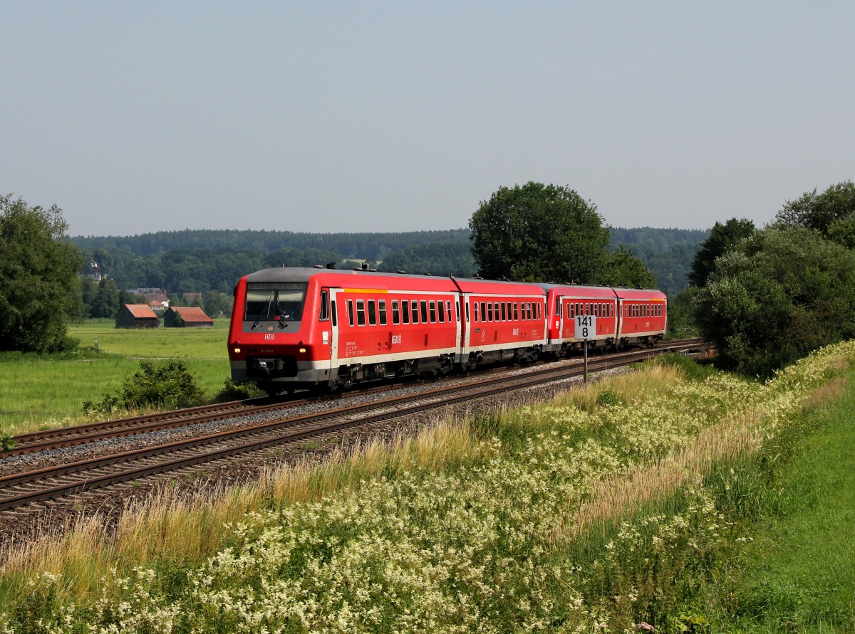 Der 611 043 und der 611 036 als IRE nach Basel Baden am 04.07.2015 unterwegs bei Hochdorf.