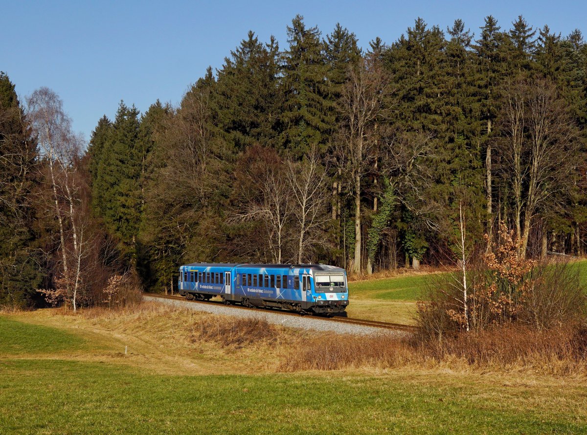 Der 628 423 als RB nach Aschau am 01.01.2017 unterwegs bei Höhenberg.