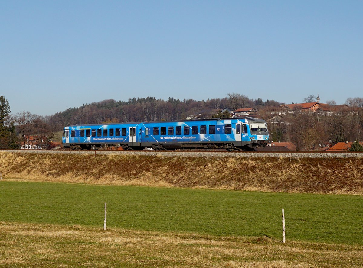 Der 628 423 als RB nach Aschau am 01.01.2017 unterwegs bei Aschau.