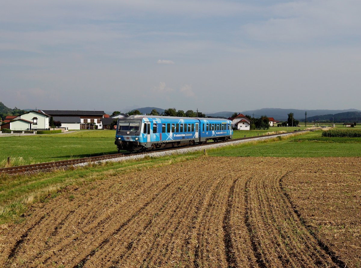 Der 628 423 als REX nach Braunau am 26.07.2019 unterwegs bei Achenlohe.