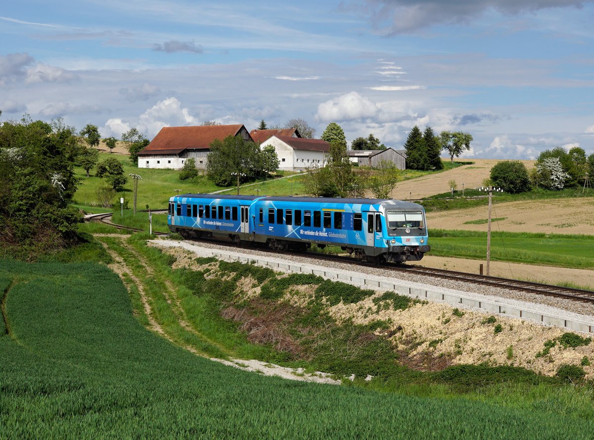 Der 628 424 als RB nach Mühldorf am 14.05.2017 unterwegs bei Fürstenzell.