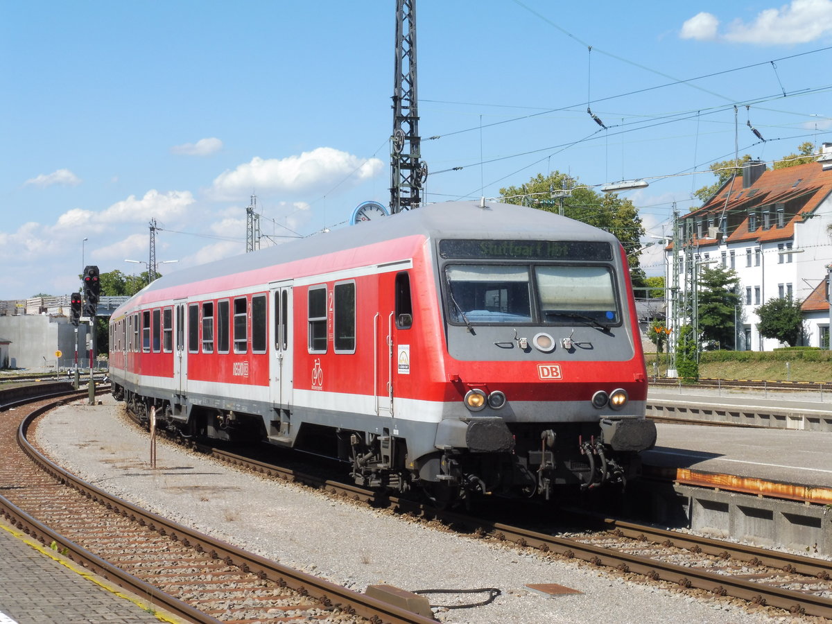 Der 80-35 168 an der Spitze des IREs nach Stuttgart Hbf bei der Bereitstellung in Lindau Hbf, Juli 2018