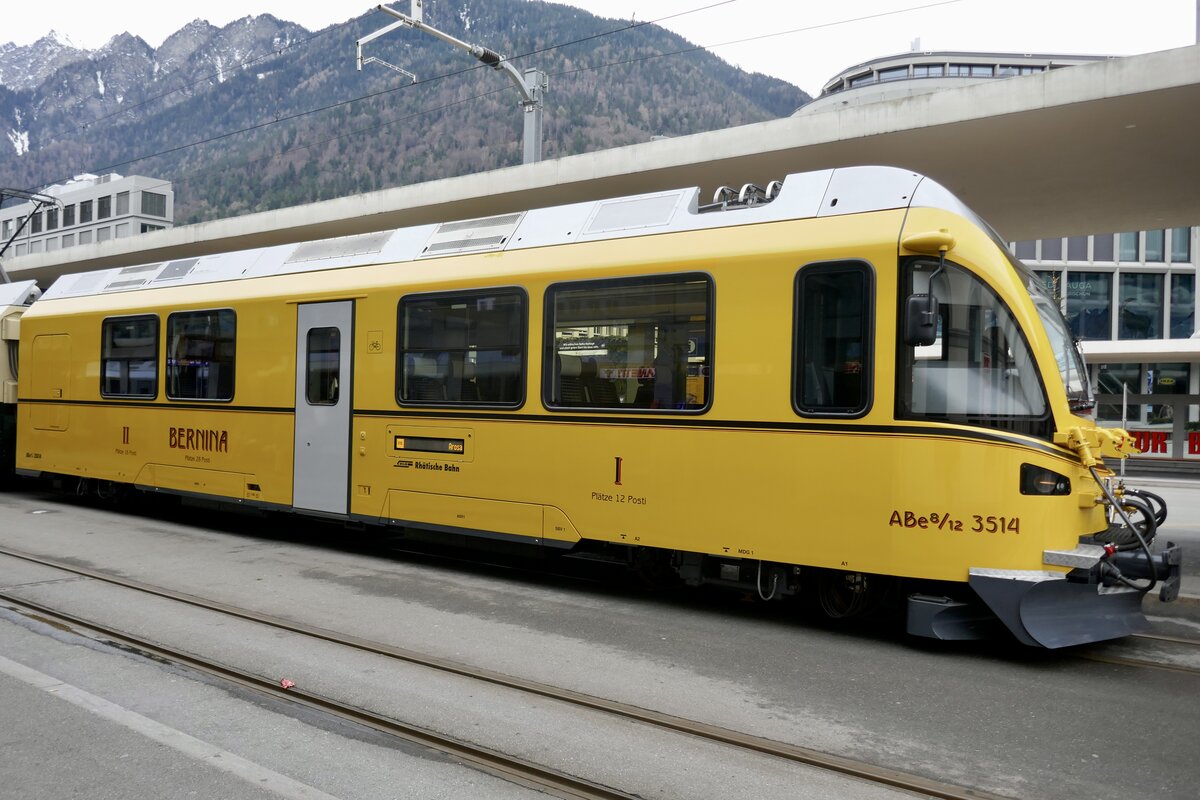 Der ABe 4/4 35014 im Design der Berninabahn wo man noch nicht mit der RhB Fusioniert hatte am 26.12.23 auf dem Bahnhofplatz Chur.