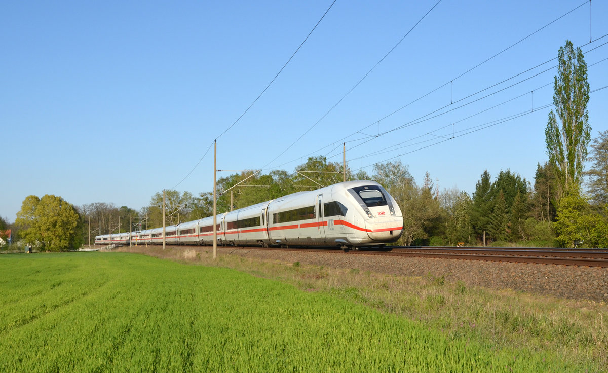 Der als ICE 695 verkehrende ICE der Reihe 412 passierte am 22.04.19 auf dem Weg nach Leipzig die Burgkemnitzer Ackerflächen.