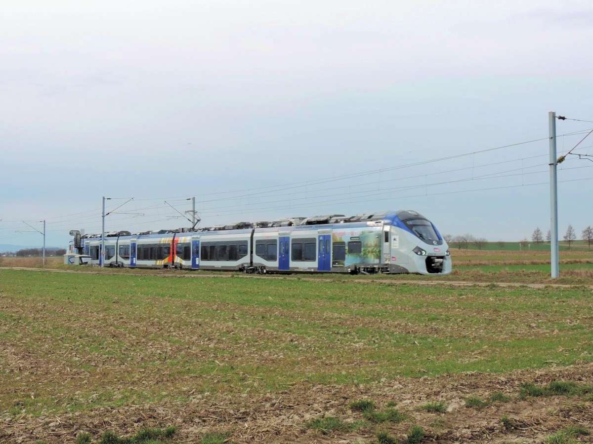 Der Alstom Coradia B 83547 fuhr am 25/02/2014 für die Schulung der Fahrer. Hie erreicht er Hochfelden...