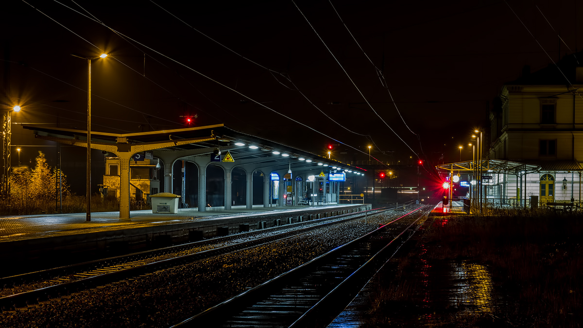 Der Altenburger Bahnhof in der Nacht am 14.12.2013