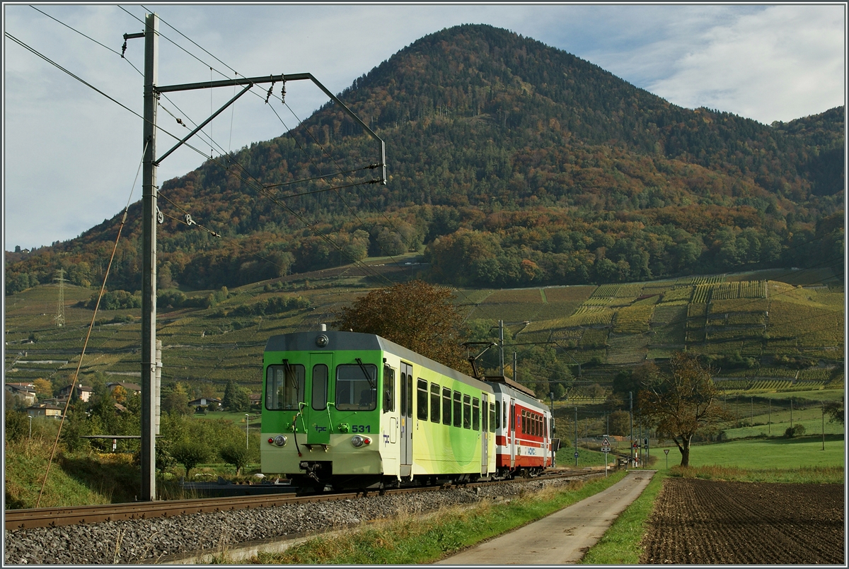 Der AOMC Regionalzug 33 erreicht in Krze Villy.
25.10.2013