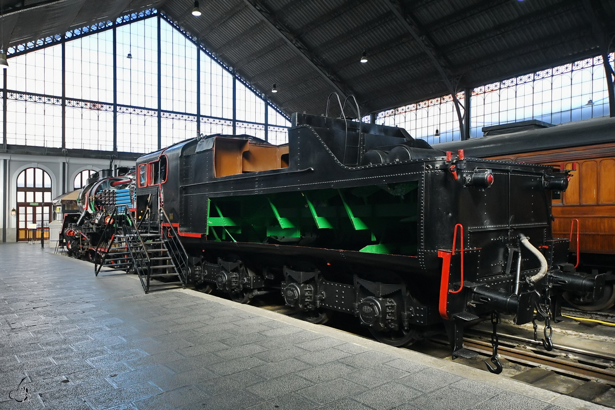Der aufgeschnittene Tender der 1960 gebauten Dampflokomotive 141F-2416 Mikado, so gesehen Anfang November 2022 im Eisenbahnmuseum Madrid.