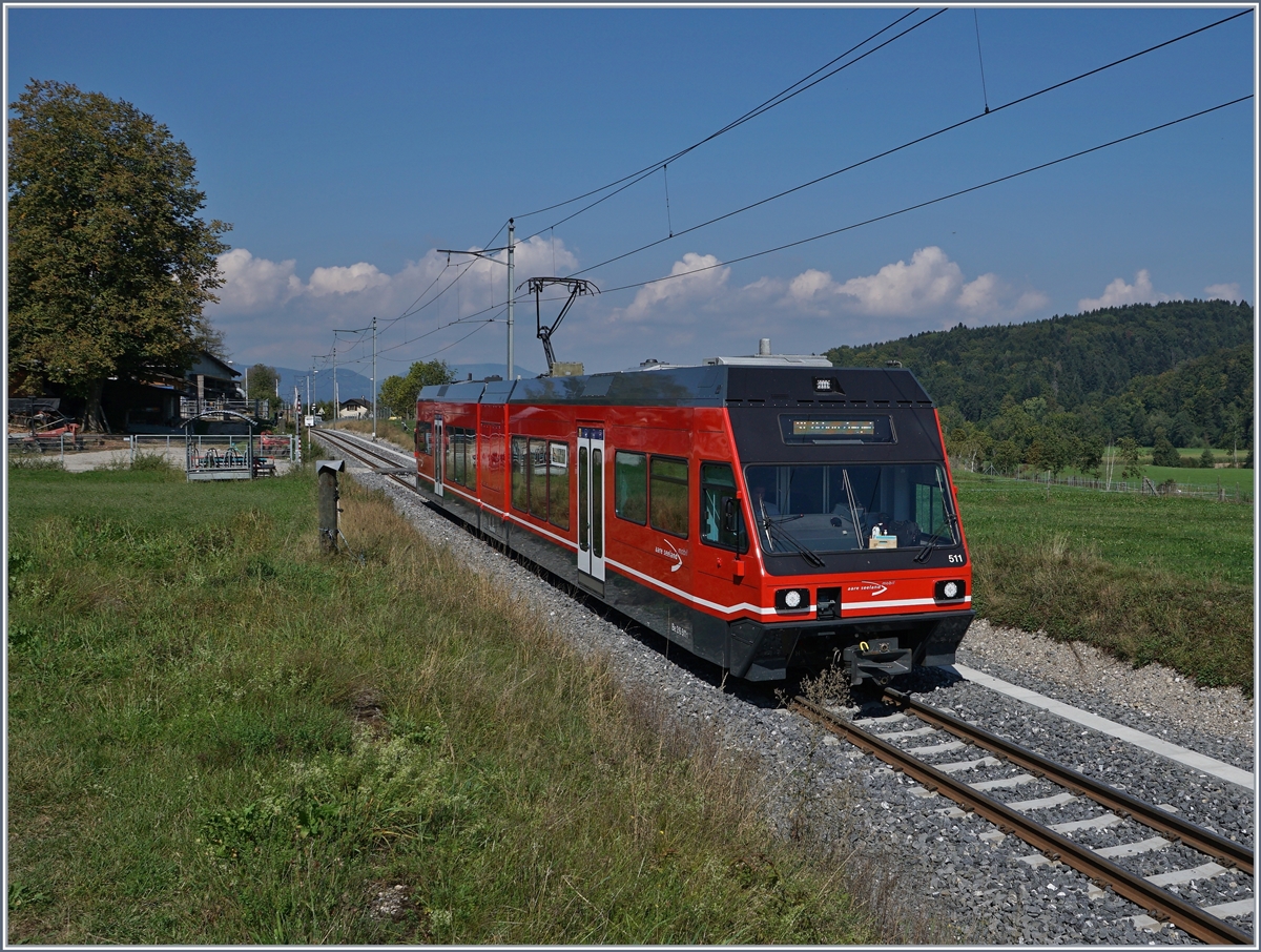 Der aus dem Seeland in den Oberaargau versetzte asm GTW Be 2/6 511 (ex CEV Be 2/6 7001) hat sein Ziel St-Urban Ziegelei schon fast erreicht. 

12. September 2020