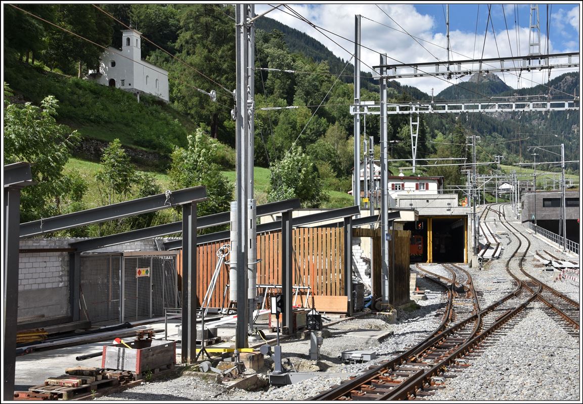Der Bau der neuen Doppelspur und Ausweichstelle Richtung Privilasco ist im Bau und fast beendet. Es fehlen noch die Einführung in den Bahnhof Poschiavo. (15.08.2018)