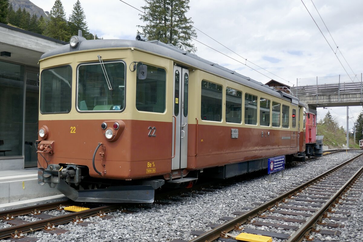 Der Be 4/4 22 der BLM am 13.5.24 im Bahnhof Winteregg.
