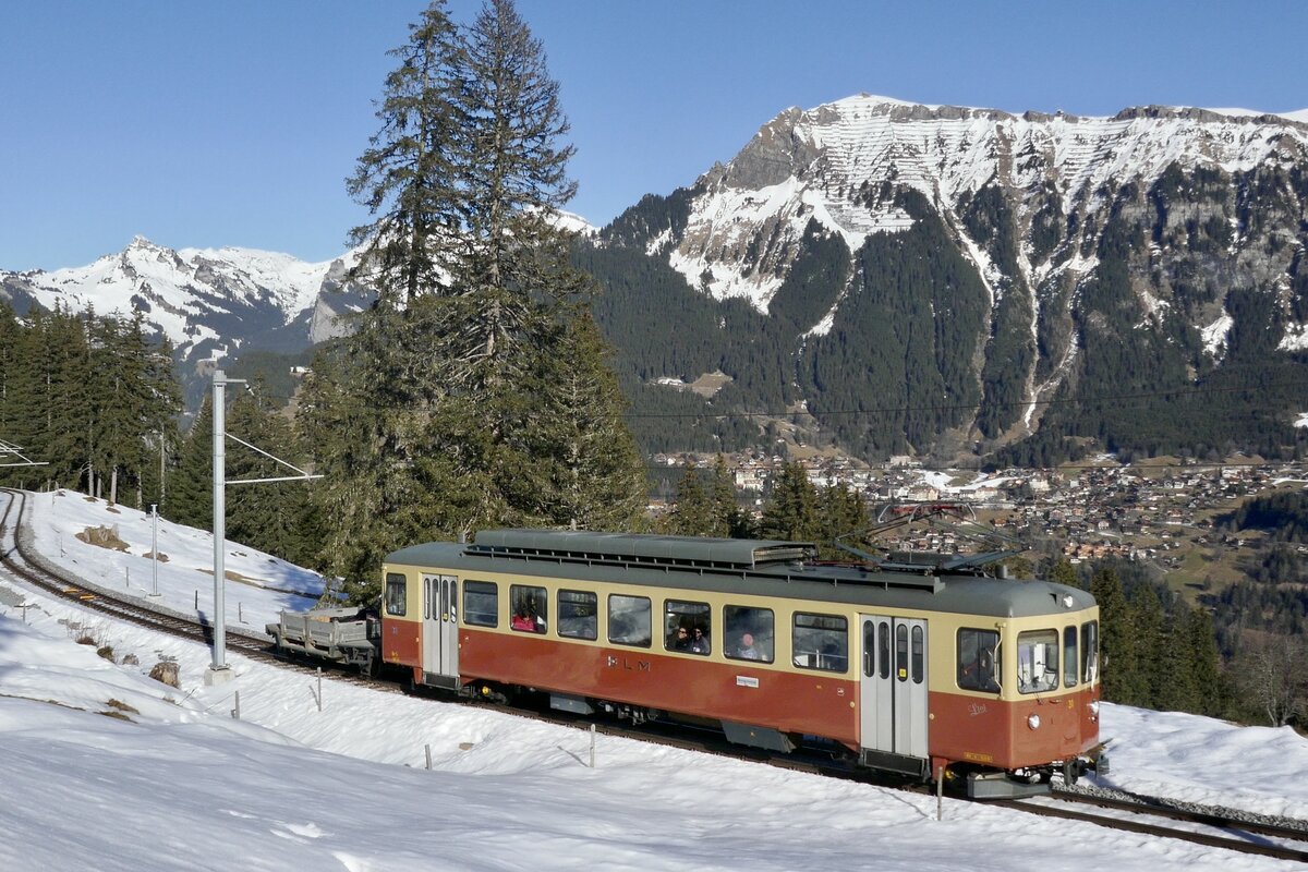 Der Be 4/4 31  Lisi  am 28.1.24 unterwegs nach Mürren zwischen Grütschalp und Winteregg.