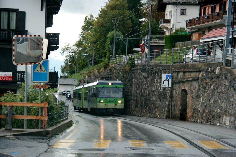 Der Beh 4/8 92 auf Bergfahrt in Gryon; 11.10.2013