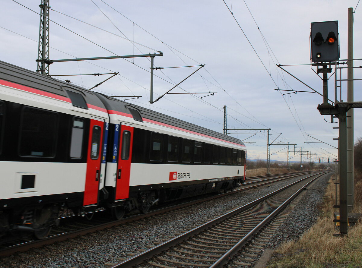 Der Bpm 61 85 20 90 289-0 CH-SBB wurde am 15.02.2024 von der VIS 218 467-9 in Seebergen von Halberstadt Richtung Schweiz überführt.