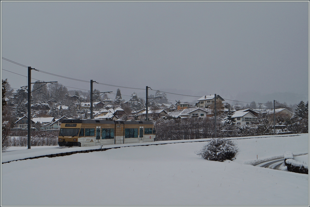 Der CEV Be 2/6  Blonay  hat den Halt  Château d'Hauteville  verlassen und erreicht in Kürze St-Légier Gare.
2. Feb. 2015