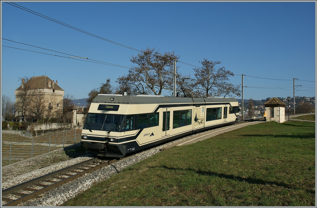 Der CEV/MVR GTW Be 2/6  Montreux  bei Châtelard VD, oberhalb von Montreux.
20. März 2012