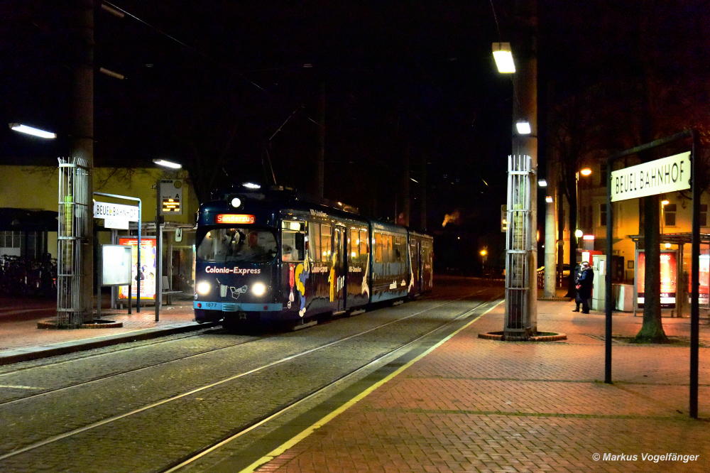 Der Colonia Express 1877 an der Haltestelle Bonn Beuel Bahnhof am 15.12.2017.
