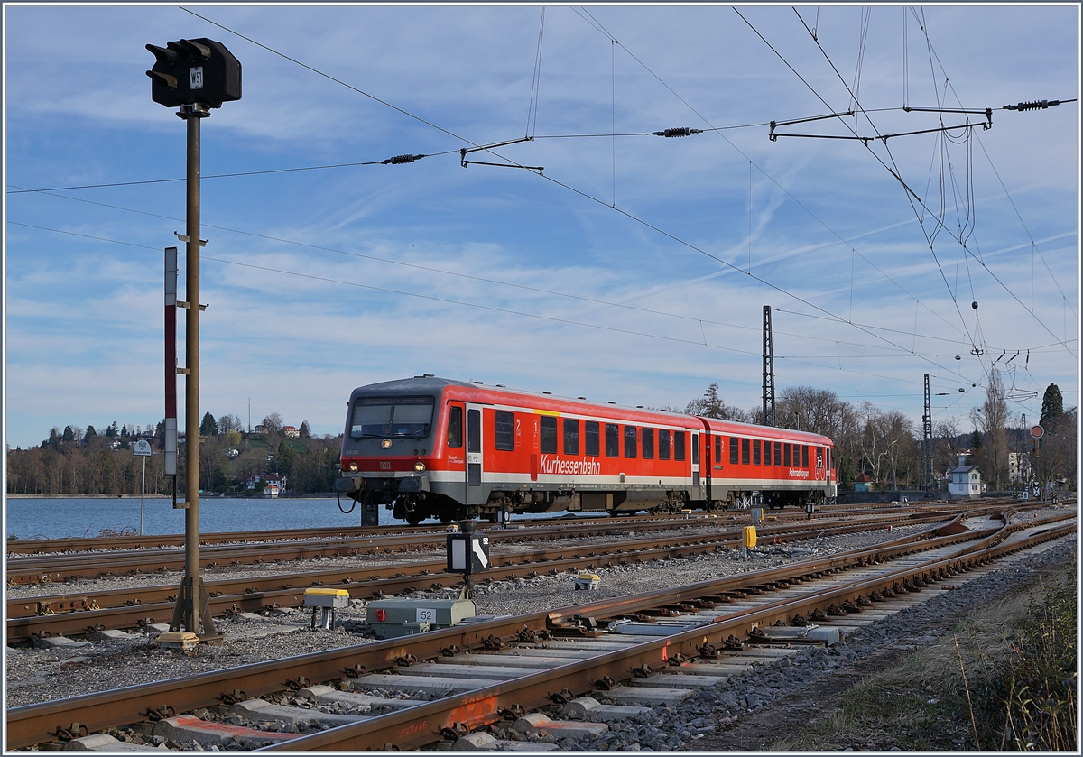Der DB 628 250 der Kurhessenbahn trifft als RB von Friedrichhafen in Lindau ein.

17. März 2019