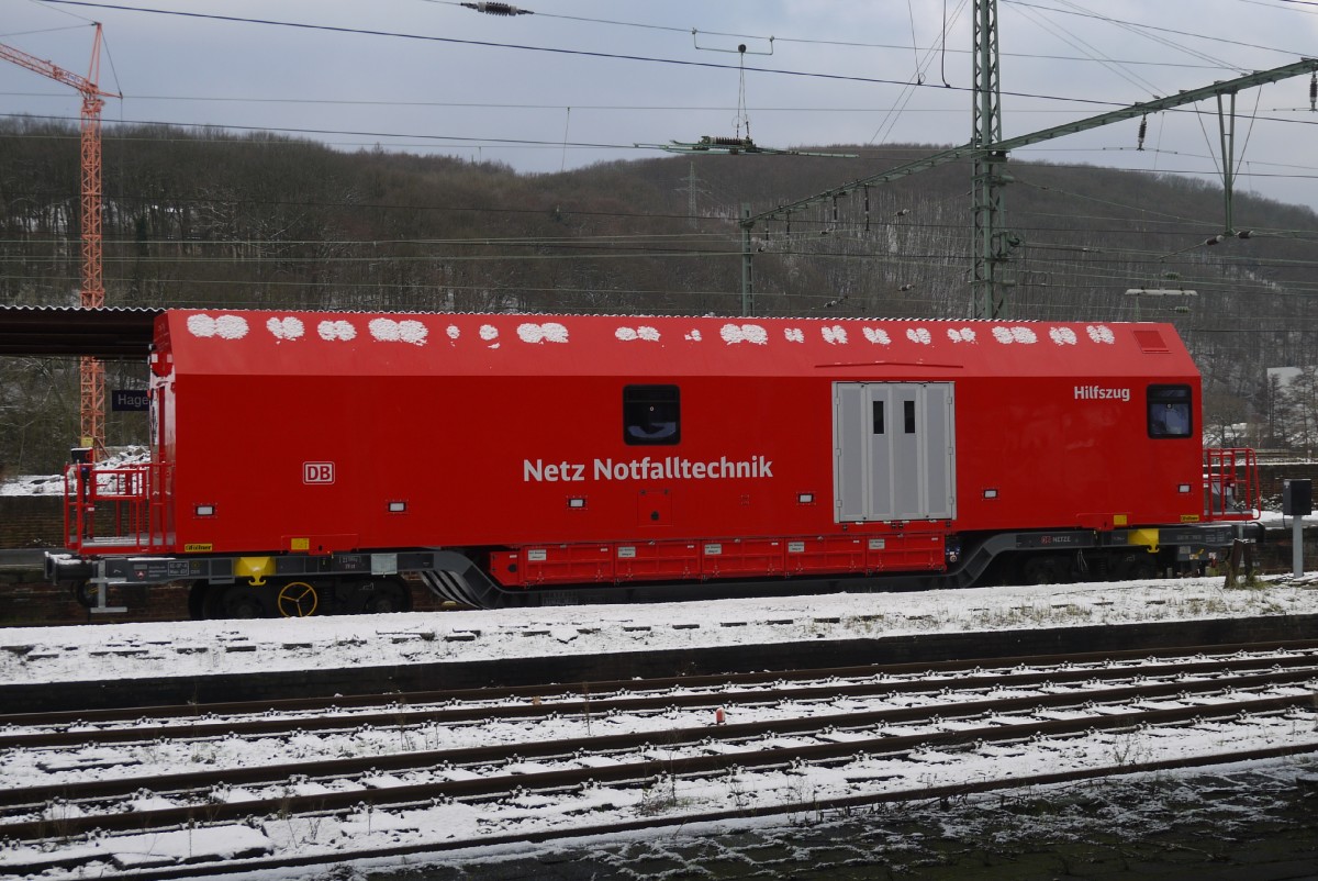Der DB-Hilfszug mit der NVR-Nr. 99 80 9373 033-9 war am 17.1.16 in Hagen Hbf abgestellt.