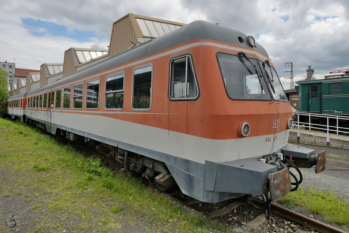 Der Dieseltriebzug 614 005-7 stand Mitte Mai 2017 im Verkehrsmuseum Nürnberg.