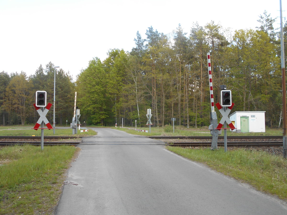 Der einzige Bahnübergang im Werksbahnhof Stendell.Aufgenommen am 18.Mai 2019.