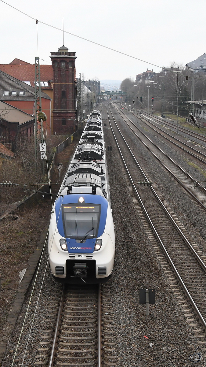 Der Elektrotriebzug 853 war Mitte März 2021 in Wuppertal-Unterbarmen unterwegs.