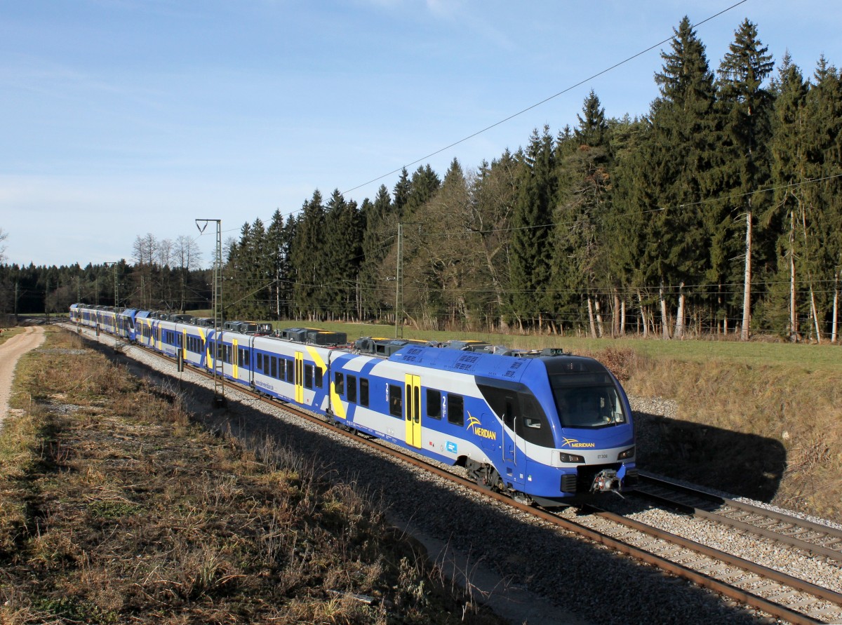 Der ET 308 als M nach Salzburg am 24.12.2013 unterwegs bei Teisendorf.