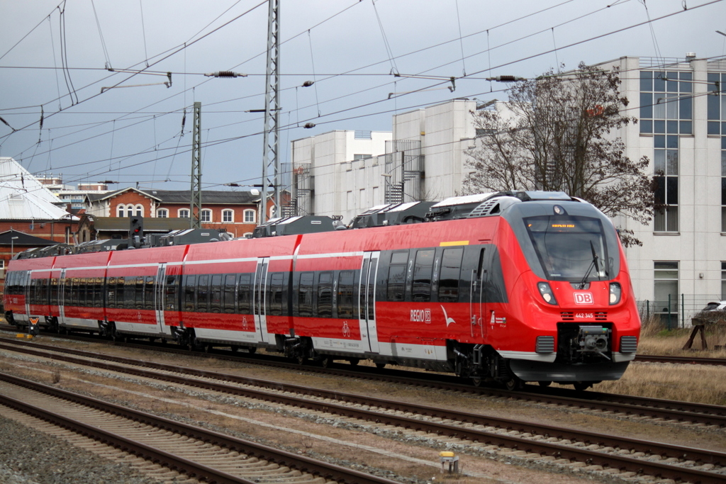 Der frische Neuzugang im Hamster-Revier fuhr am 16.02.2014 als S2 von Warnemnde nach Gstrow aus dem Rostocker Hbf.