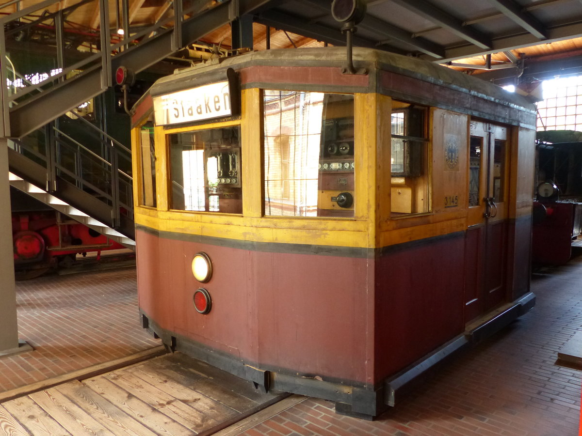 Der Führerstand der S 5.2 am 07.06.2017 im Deutschen Technikmuseum Berlin.