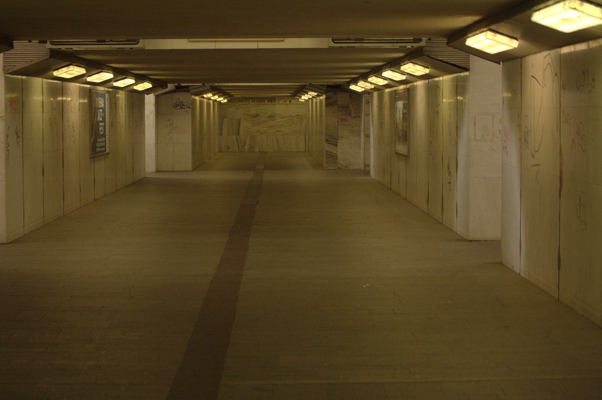 Der Fußgänger Tunnel im Bahnhof Kralupy. 13.09.2014 08.58 Uhr.