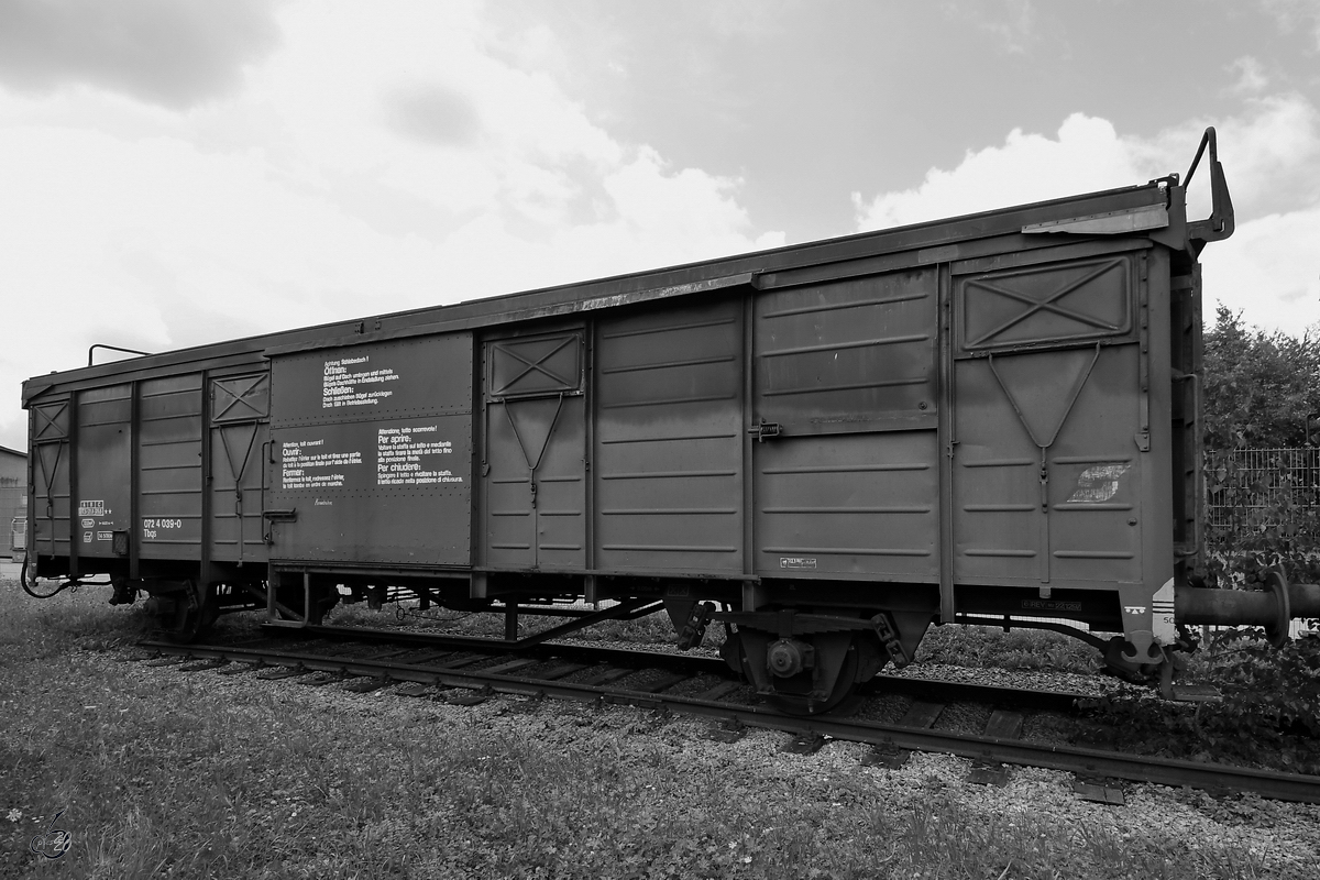 Der Güterwagen Tbqs 072 4 039-0 war Mitte August 2020 im Lokpark Ampflwang zu sehen.