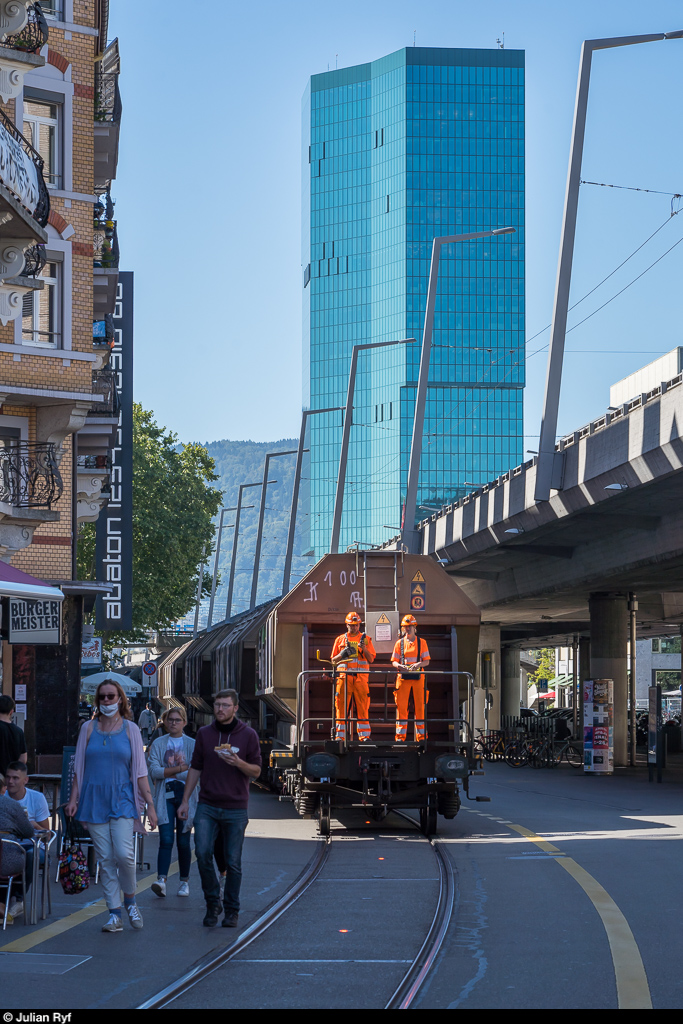 Der Güterzug in der Stadt am 4. September 2020.<br>
Montag bis Freitag fährt SBB Cargo dreimal täglich zum Swissmill-Getreidesilo in der Stadt Zürich.