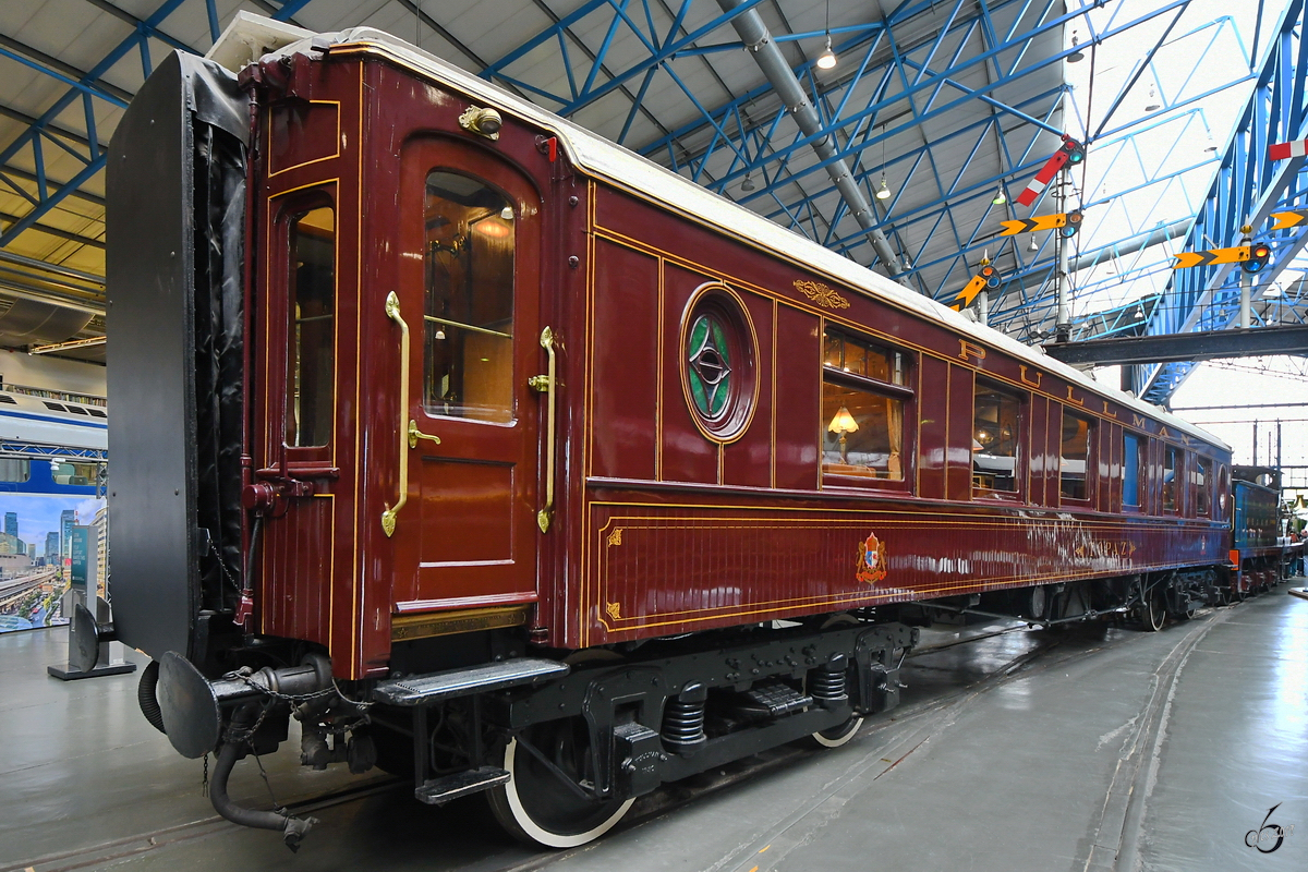 Der historische Personenwagen  Topaz  wurde 1913 bei der Pullman Car Company gebaut und ist im National Railway Museum York ausgestellt. (Mai 2019)