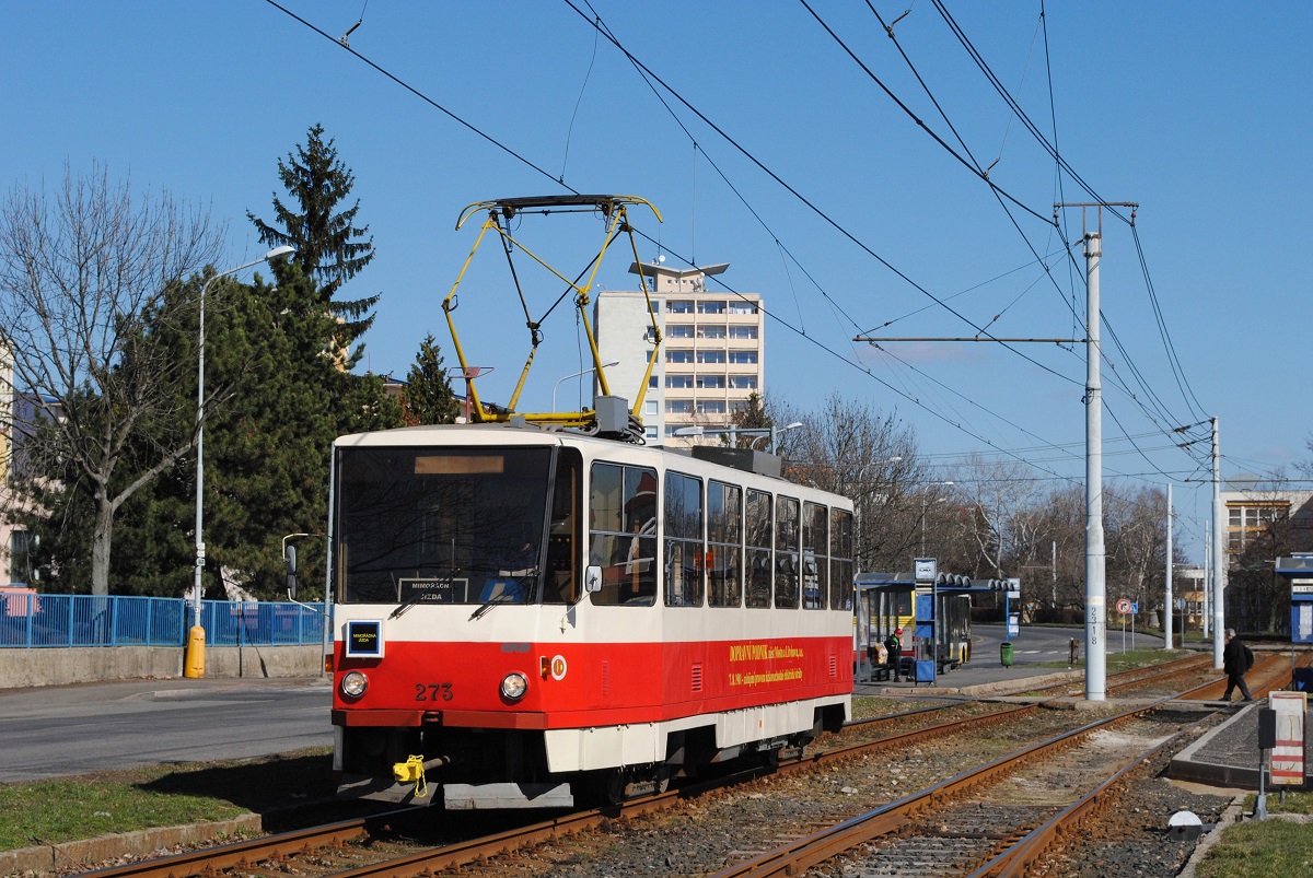 Der historische Triebwagen 273 der Type T5B6 aus dem Jahr 1976 hatte am 20.03.2019 Dienst als Fahrschule und konnte in der Haltestelle Litvinov-nadrazi verewigt werden.