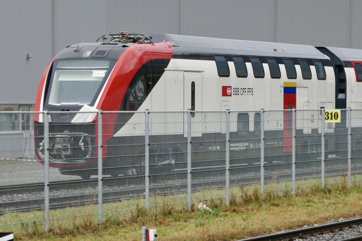 Der IC 200 ADt 94 85 1 502 001-4 Twindexx Steuerwagen am 22.12.18 beim Bombardier Werk Villeneuve abgestellt.