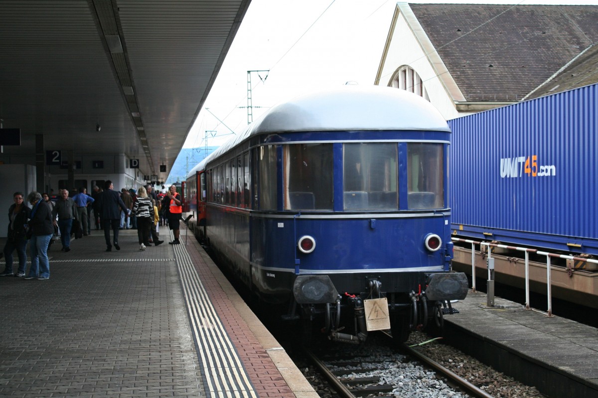 Der Koblenzer Kanzelwagen 50 80 89-53 901-0 am Nachmittag des 15.09.13 beim Bahnhofsfest des Badischen Bahnhofs in Basel ausgestellt auf Gleis 2.