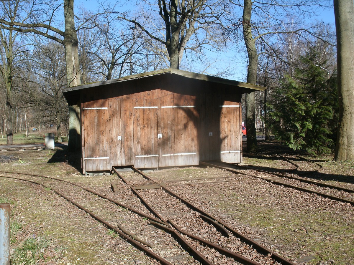 Der Lokschuppen von der Moorbahn in Bad Sülze am 12.März 2014.