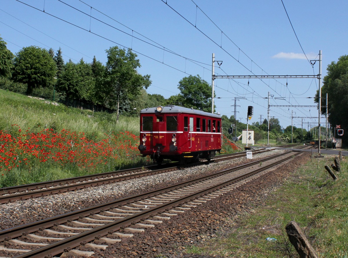 Der M 131 1302 am 04.06.2015 unterwegs bei Křešice.
