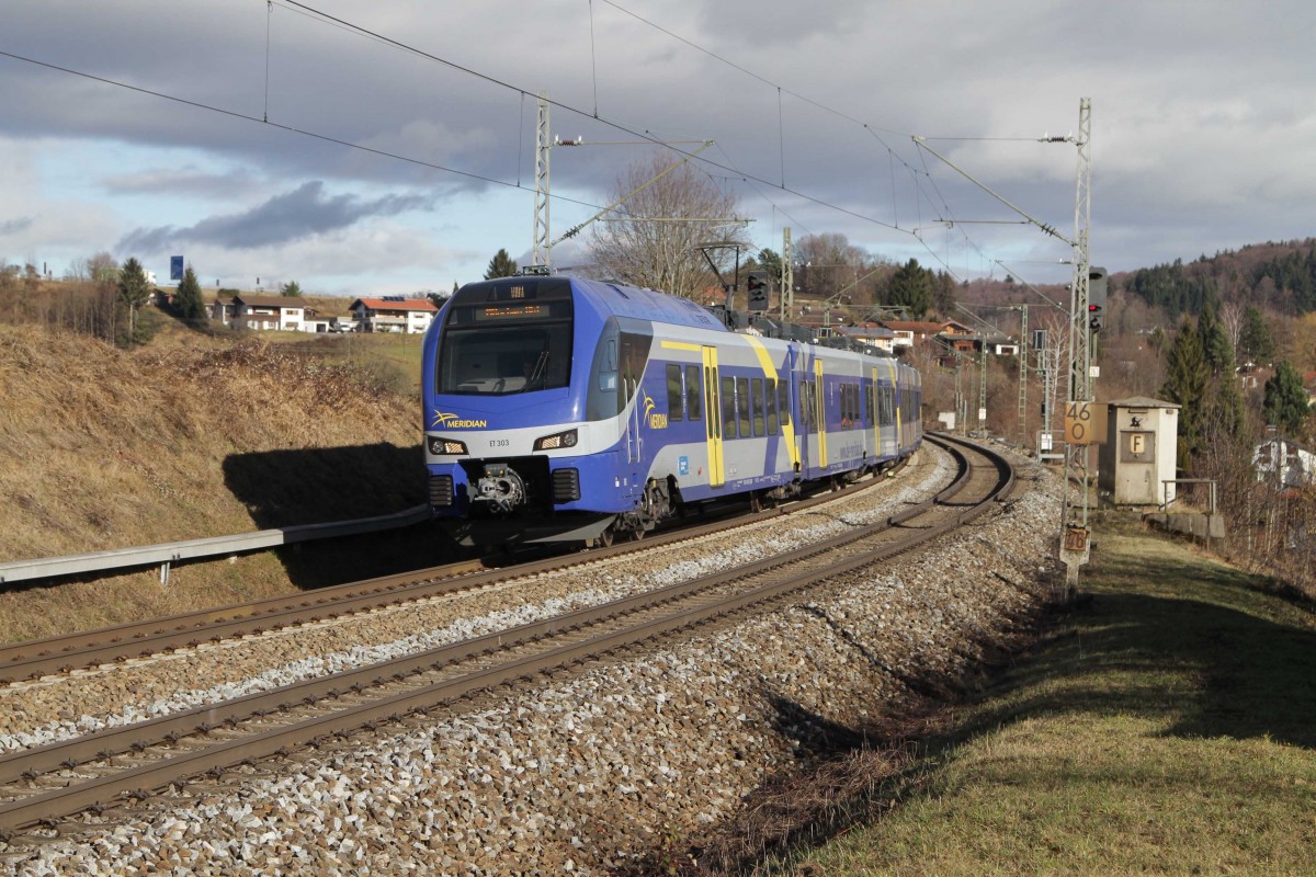 Der Meridian nach der Ausfahrt vom  Bf. Bergen Richtung München Hbf am 10.01.2014