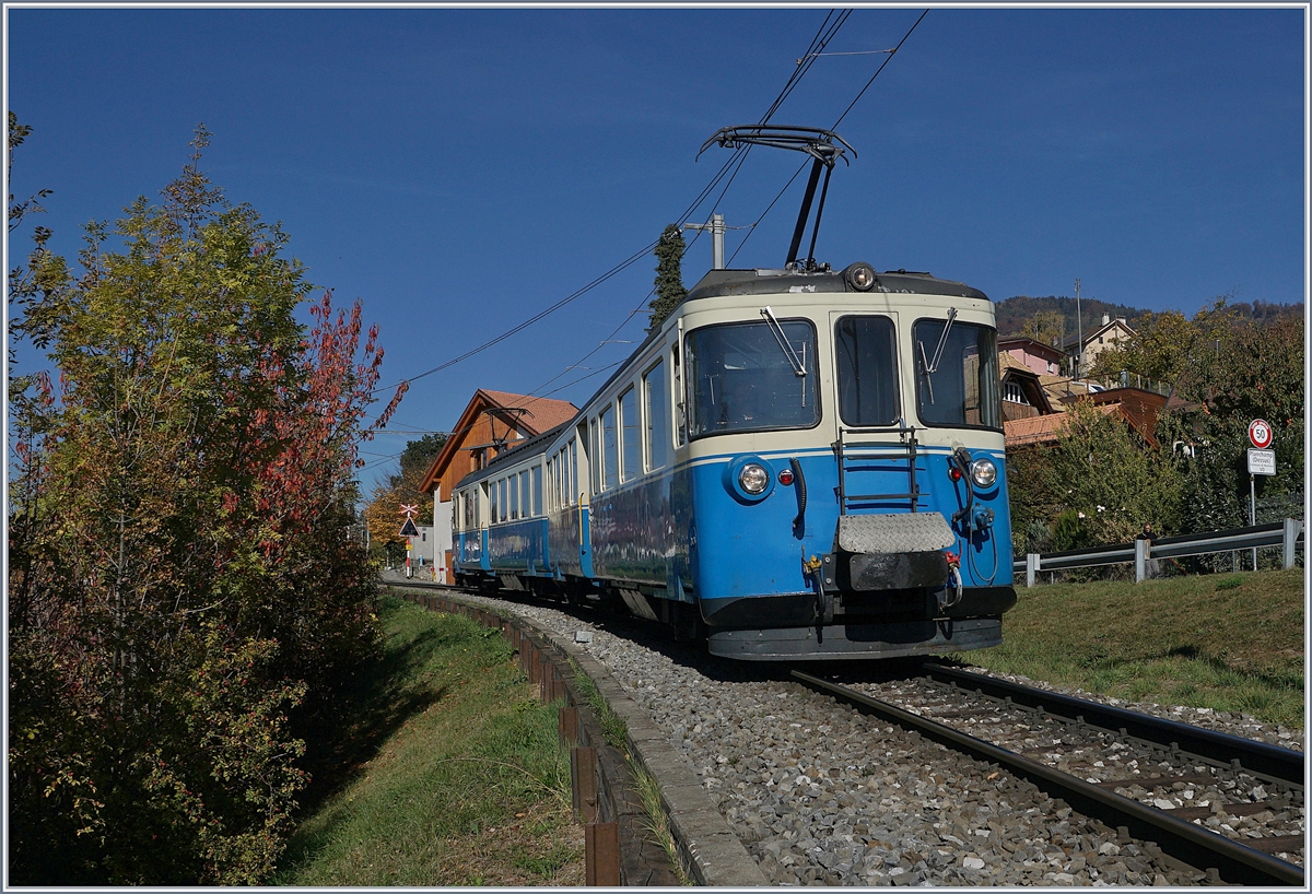 Der MOB ABDe 8/8 4001 SUISSE bei Planchamp. 
25. Okt. 2018 