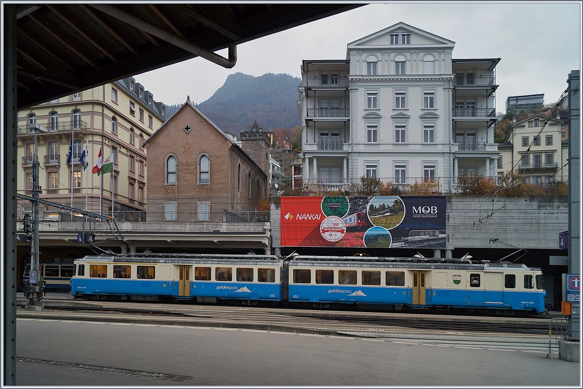 Der MOB ABDe 8/8 4002 VAUD in seiner ganzen Grösse in Montreux.
19. Nov. 2018