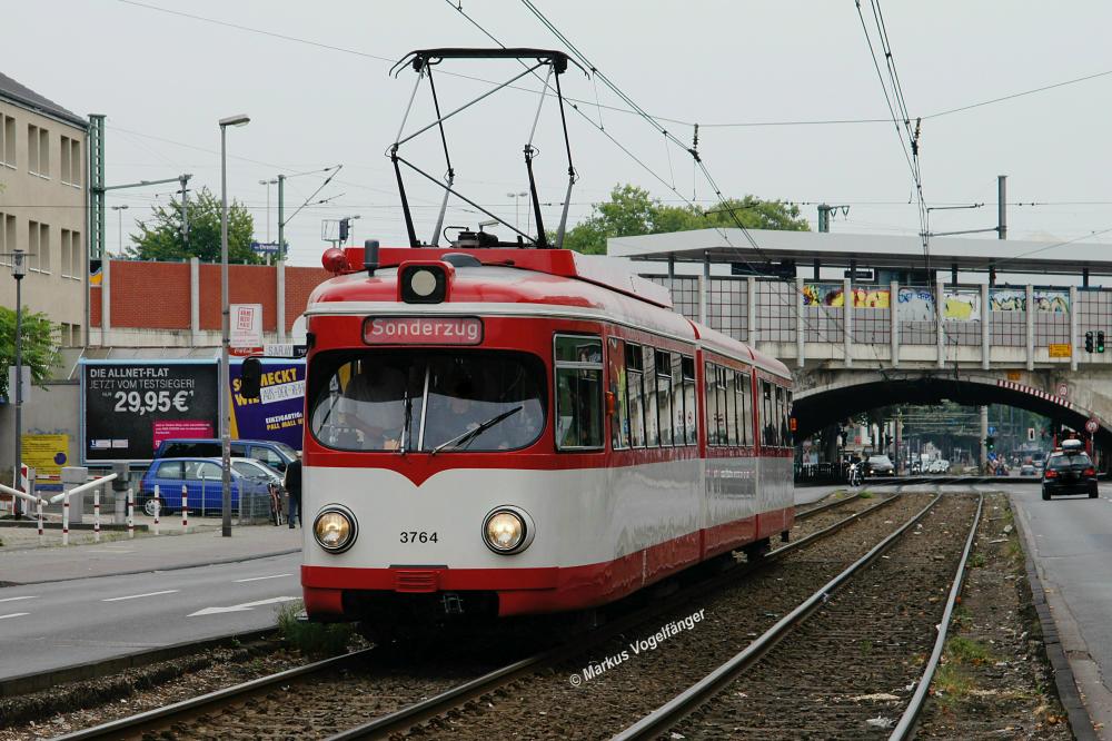 Der Museumswagen 3764 auf dem Ehrenfeldgrtel am 24.08.2013.