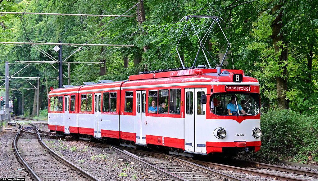 Der Museumswagen 3764 während einer Schulungsfahrt in Köln Junkersdorf am 20.08.2023.