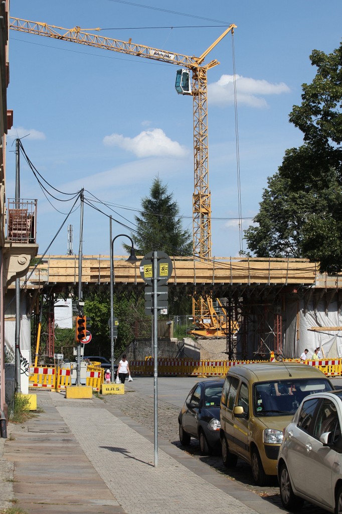 Der Neubau der Brücke der Verbindungsstrecke zum Güterbahnhof Dresden Neustadt geht voran. Dresden Pieschen Leisniger Platz. 22.07.2015 14:56 Uhr.