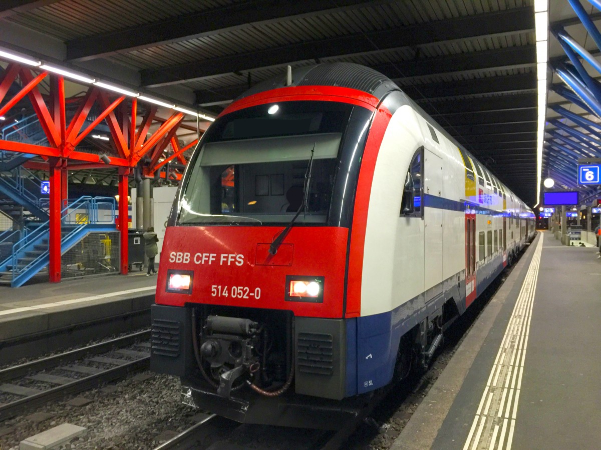 Der RABe 514 052-0 am 04.02.2016 im Bahnhof Winterthur (ZH) auf Gleis 6. Das SBB Personal ist echt nett. :)