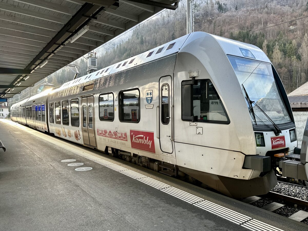 Der RABe 535 115  Trubsachen 2  am 31.3.26 in Interlaken Ost.