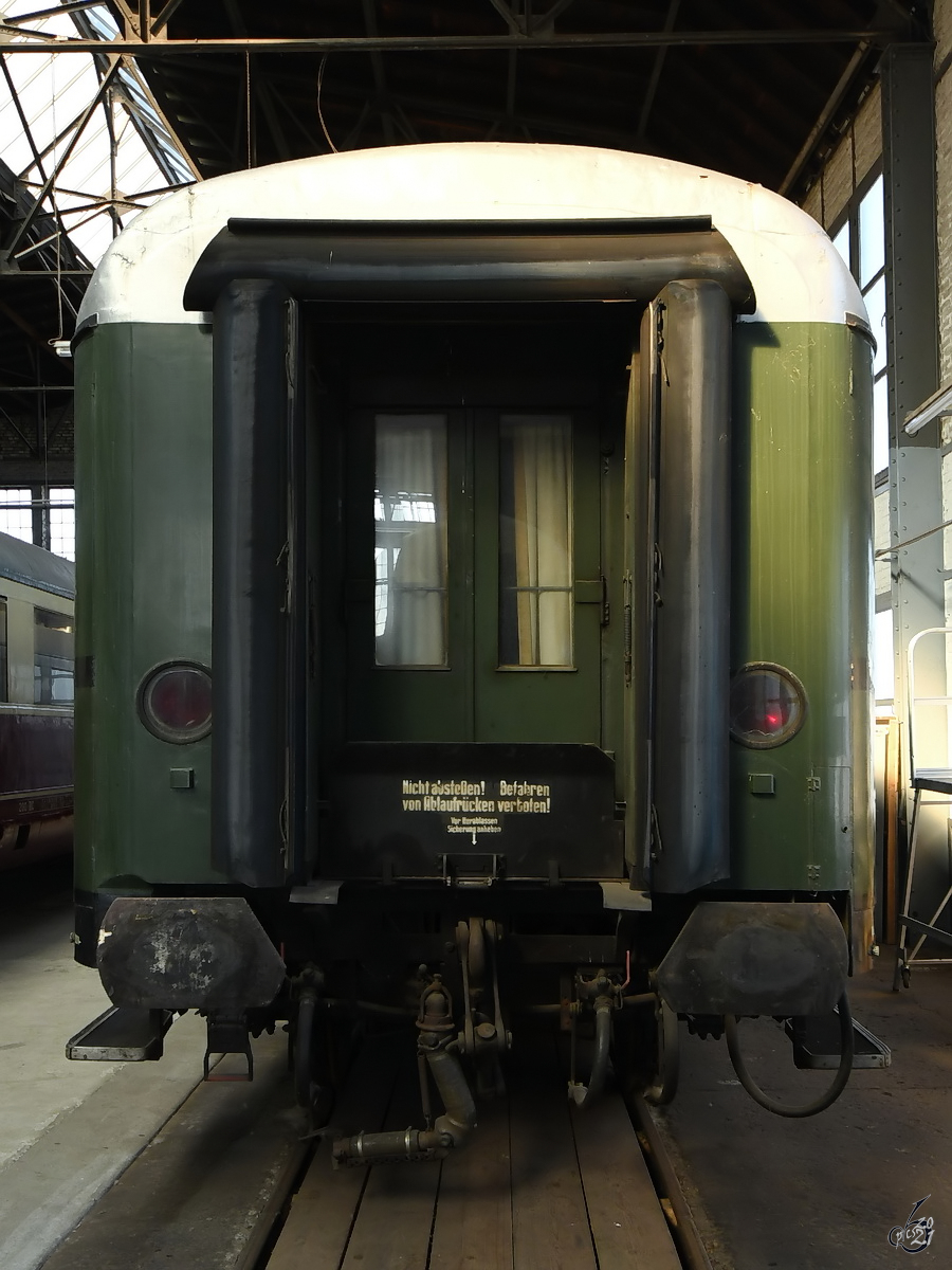 Der Salonwagen 11645 Nür ist Teil der Ausstellung im DB-Museum Nürnberg. (September 2021)